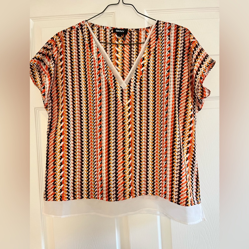 DKNY top